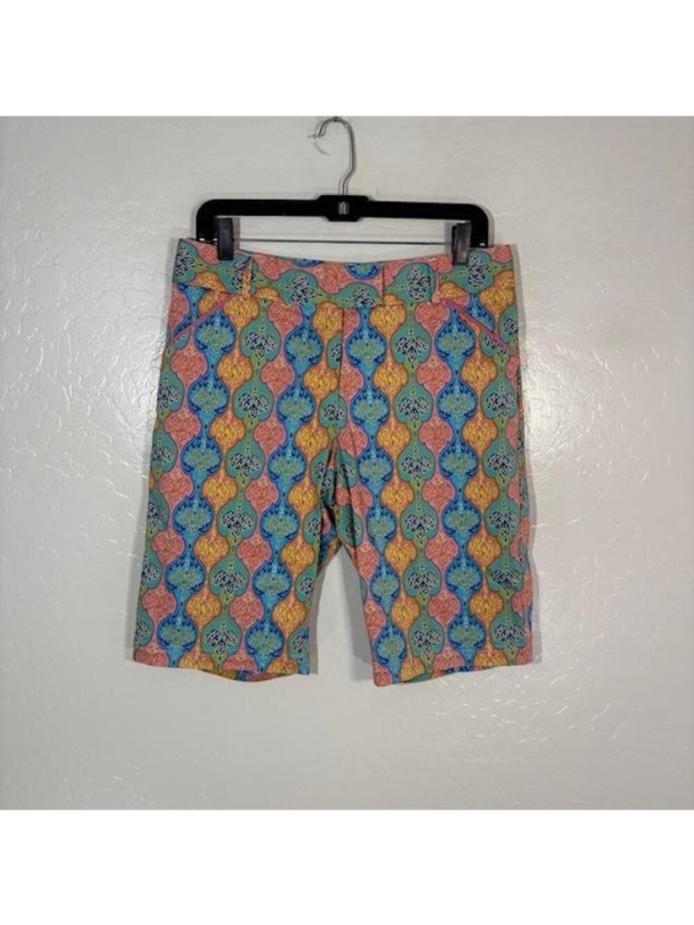 Peter Millar Bermuda Shorts Womens 8 Multicolor Paisley 9 Inseam Golf Stretch - Picture 1 of 9